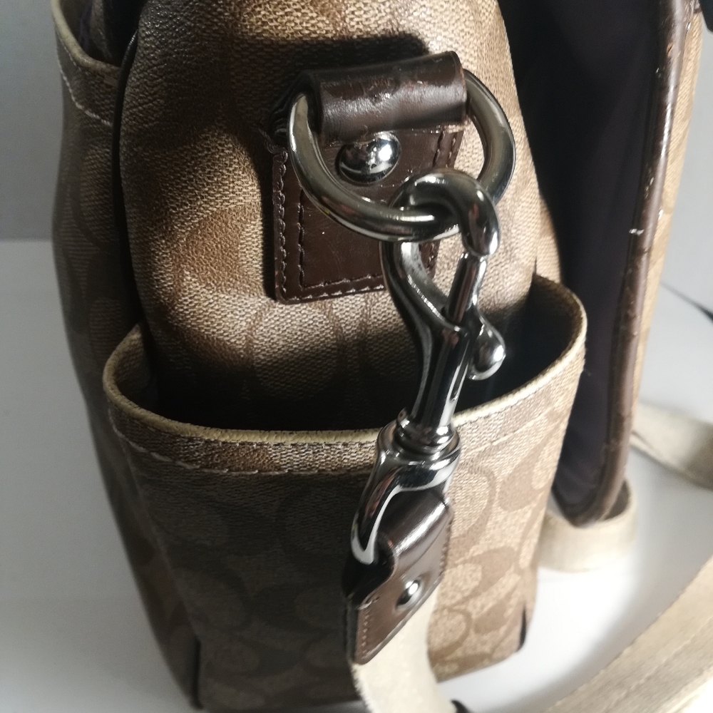 Brown and tan Coach messenger bag - Picture 3 of 8